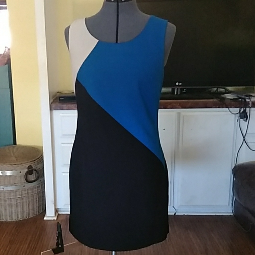 Super cute mod type dress